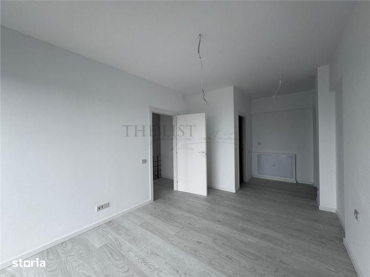 Apartament cu 4 camere în Fundeni