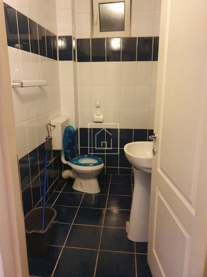 Apartament cu 3 camere decomandat, mobilat în Piața Cluj