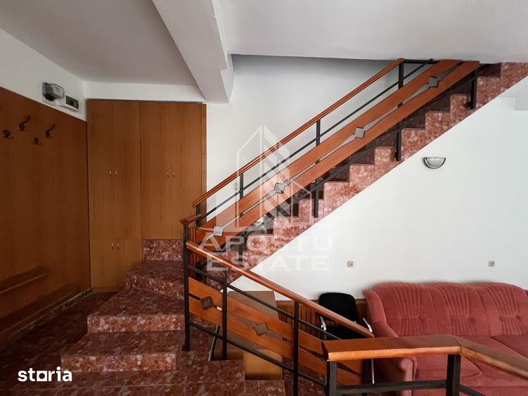 Apartament cu 4 camere în Central
