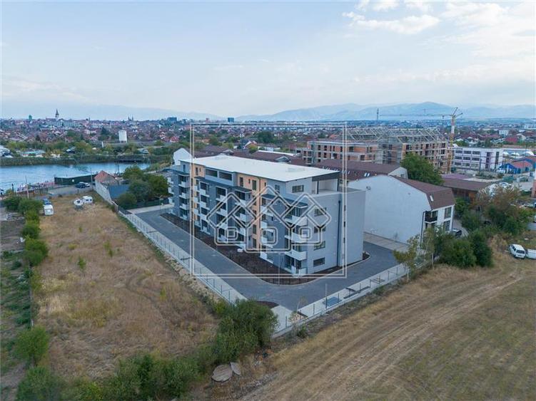 Apartament cu 3 camere nedecomandat în Țiglari