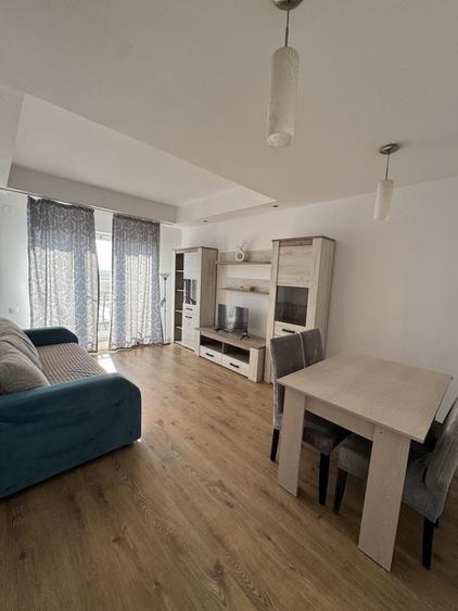 Apartament cu 2 camere decomandat în Tunari