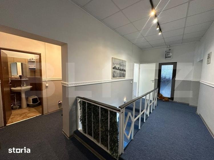 Spațiu comercial, de 125 mp, în Rovine