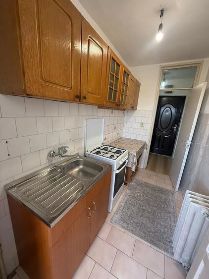 Garsonieră decomandată în Complex Studențesc