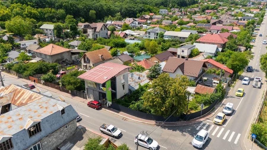 Casă cu Teren 196 Mp în Galata