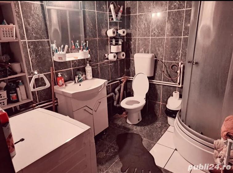Casă cu 6 camere cu Teren 863 Mp în Brestei