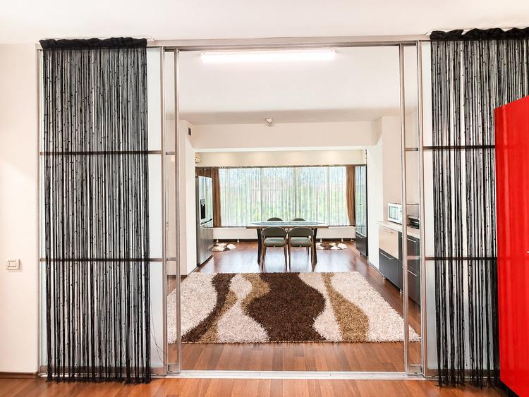 Apartament cu 3 camere semidecomandat în Calea Plevnei