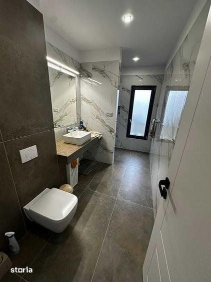 Casă cu 4 camere cu Teren 255 Mp în Groși
