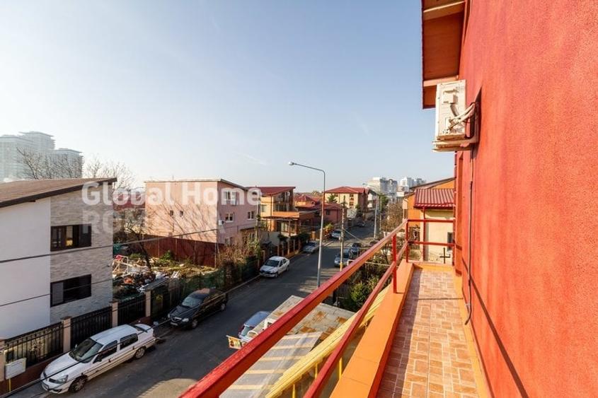 Casă individuală cu 12 camere cu Canalizare în Mihai Bravu