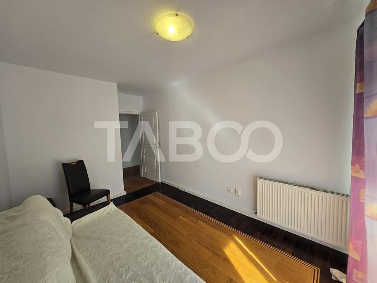 Apartament cu 3 camere decomandat, mobilat în Lupeni