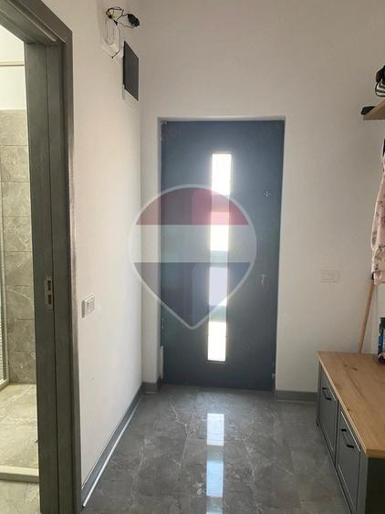 Casă cu 4 camere în Berceni