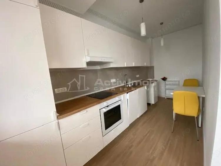 Apartament cu 3 camere decomandat în Dămăroaia