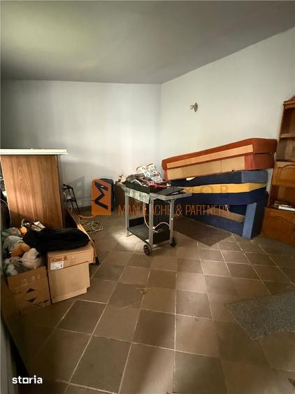 Casă cu 4 camere decomandat cu Teren 566 Mp în Central