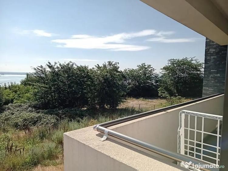 Apartament cu 2 camere semidecomandat în Costi