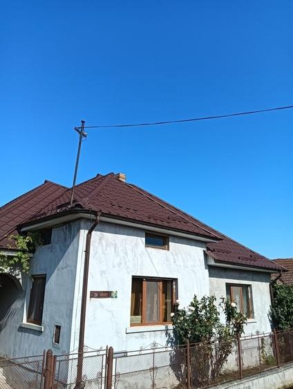 Casă cu 4 camere în Micula