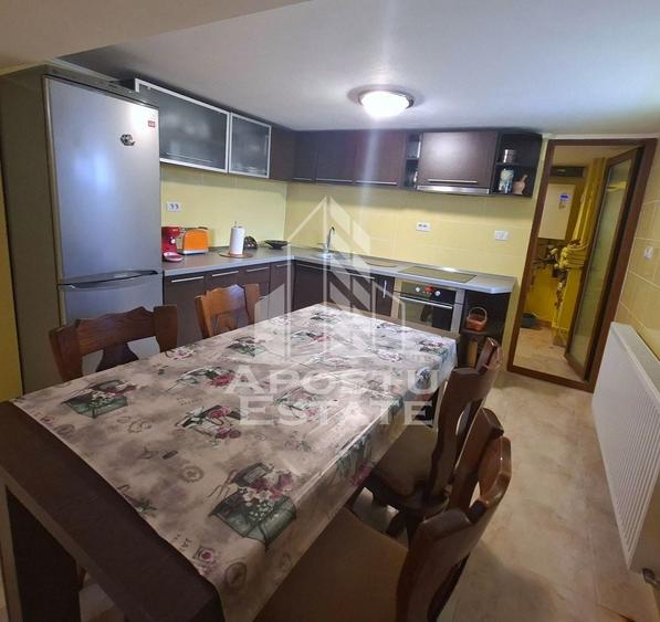Casă individuală cu 5 camere cu Canalizare în Vladimirescu