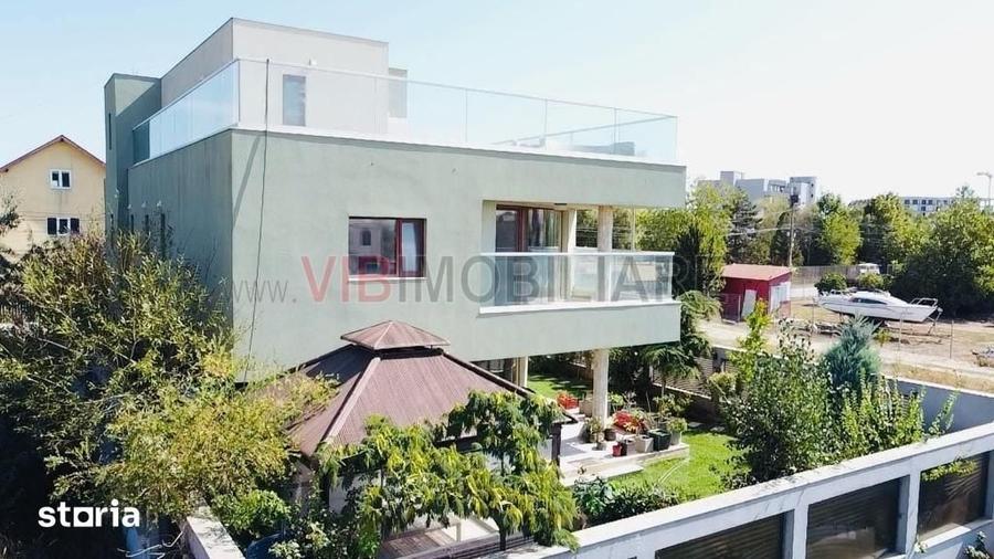 Casă cu 7 camere cu Teren 514 Mp în Central