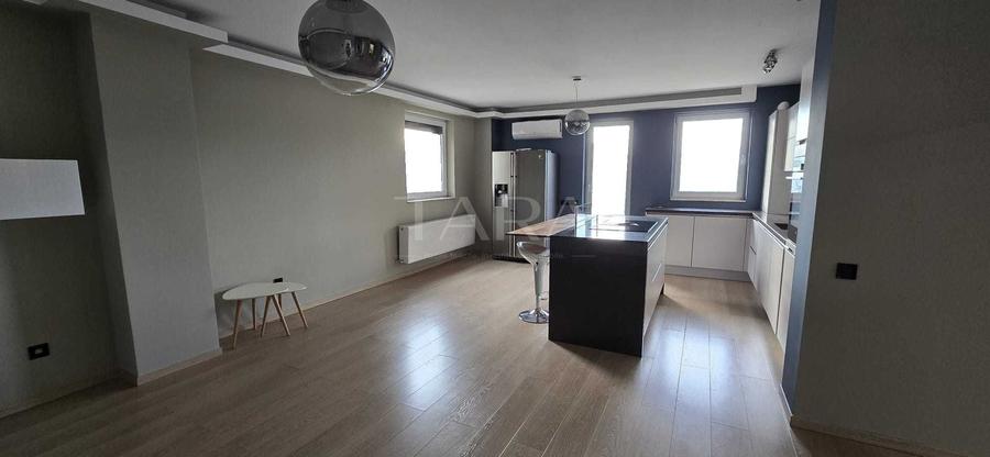 Apartament cu 2 camere semidecomandat, mobilat în Mărăști