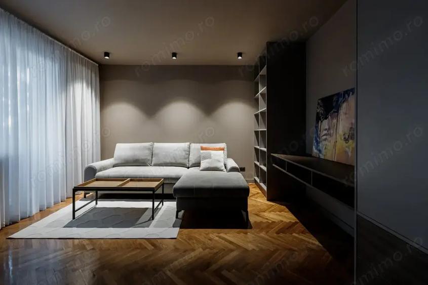 Apartament cu 2 camere decomandat în Florilor