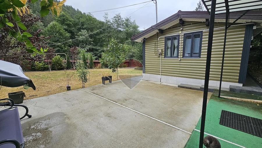 Casă cu Teren 2212 Mp în Alexandru cel Bun