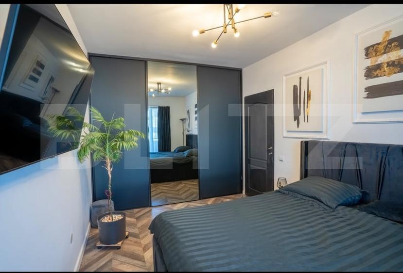 Apartament cu 3 camere semidecomandat, mobilat în Florești