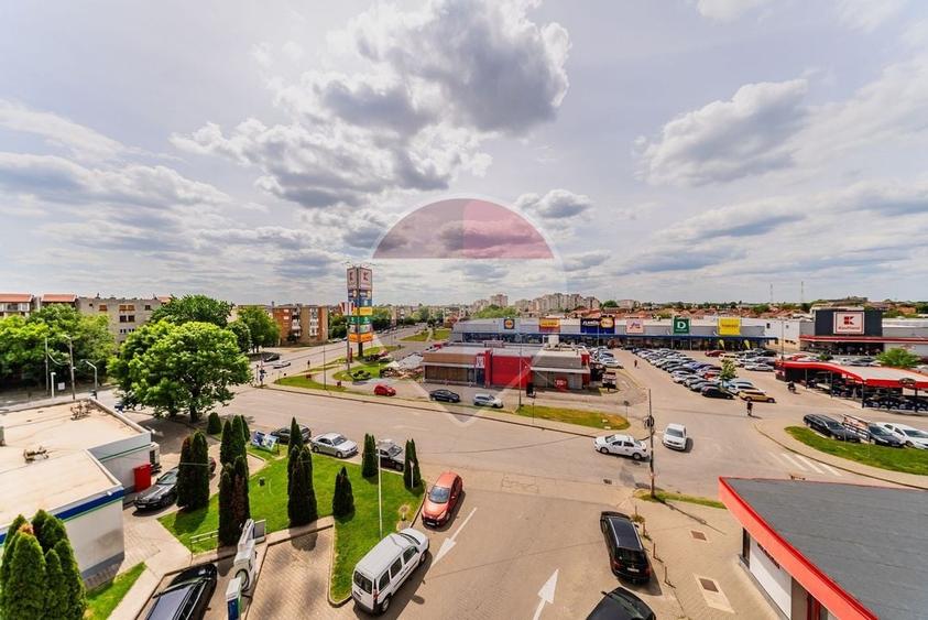 Apartament cu 2 camere semidecomandat, mobilat în Banu Mărăcine
