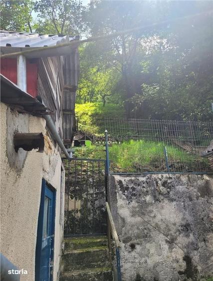 Casă cu 3 camere cu Teren 478 Mp în Central