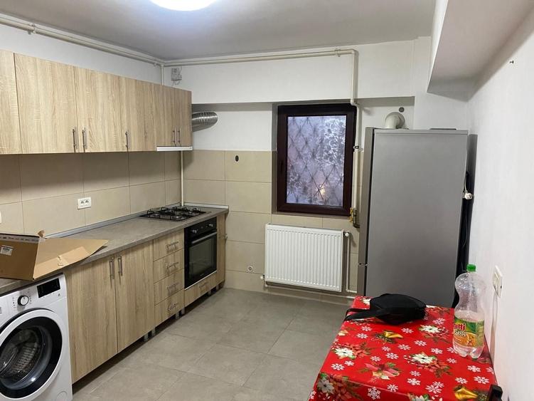 Garsonieră decomandată în Inel II