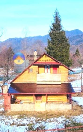 Casă cu 3 camere cu Teren 534 Mp în Tarcău