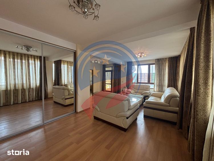 Apartament cu 3 camere, mobilat în Central