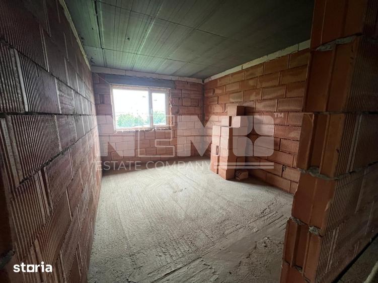 Casă cu 6 camere cu Teren 821 Mp în Dornești