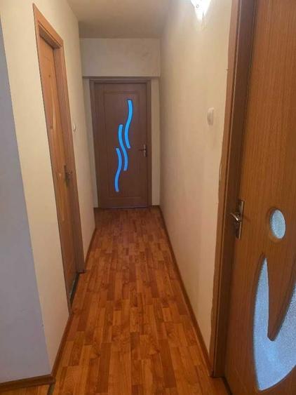 Apartament cu 3 camere decomandat în Sud