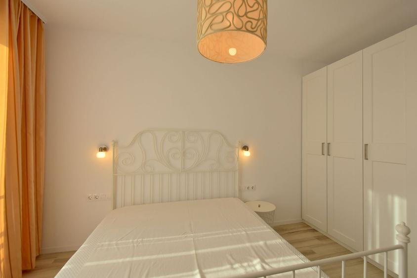 Apartament cu 2 camere semidecomandat, mobilat în Lipovei