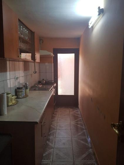 Casă cu 3 camere în Central