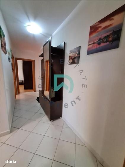 Apartament cu 2 camere decomandat în Triaj