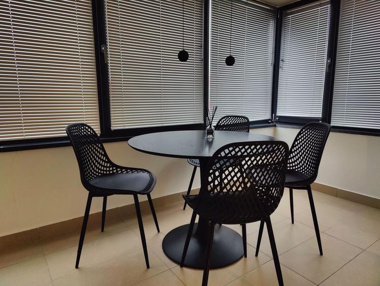 Apartament cu 2 camere decomandat în Est