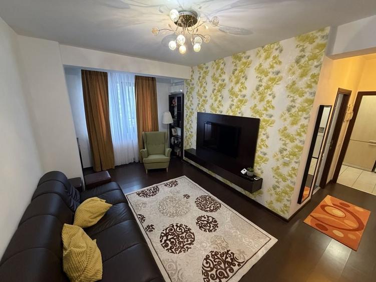 Apartament cu 2 camere decomandat în Central