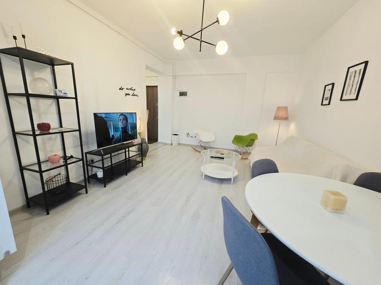 Apartament cu 2 camere semidecomandat în Militari
