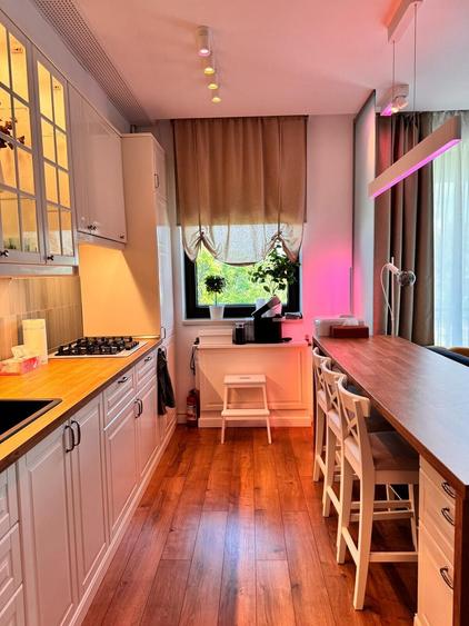 Apartament cu 3 camere decomandat, mobilat în Bucureștii Noi