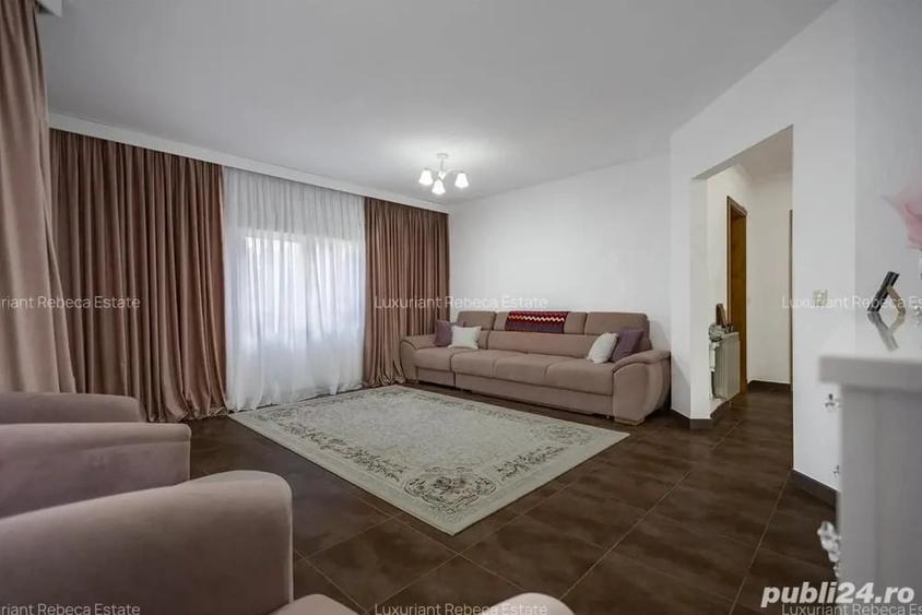 Casă cu 5 camere cu Teren 700 Mp în Orțișoara