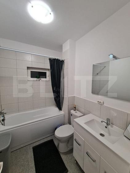 Apartament decomandat, lift, parcare, acces restrictionat - 11
