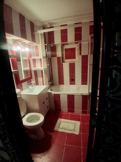 Apartament cu 2 camere decomandat în Buzaului