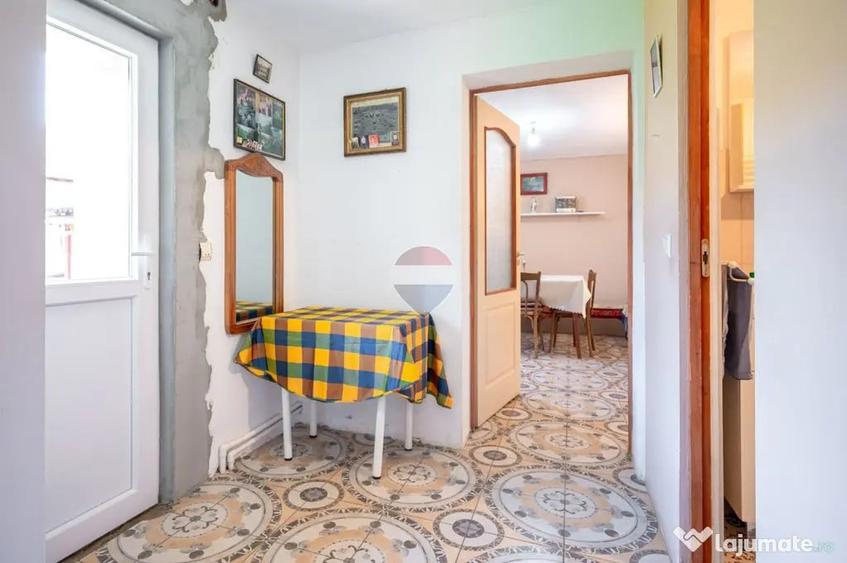 Casă cu 2 camere cu Teren 931 Mp în Șinca