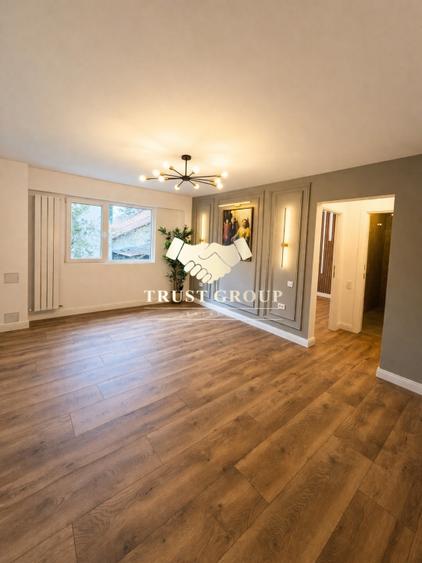 Apartament cu 2 camere decomandat în Victoriei