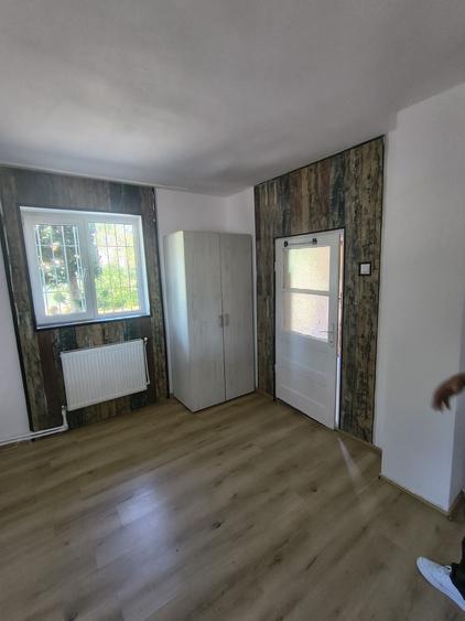 Casă cu 3 camere în Exterior Vest