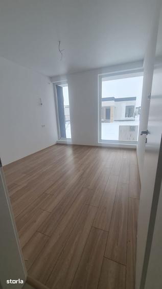 Casă cu 3 camere cu Teren 348 Mp în Berceni