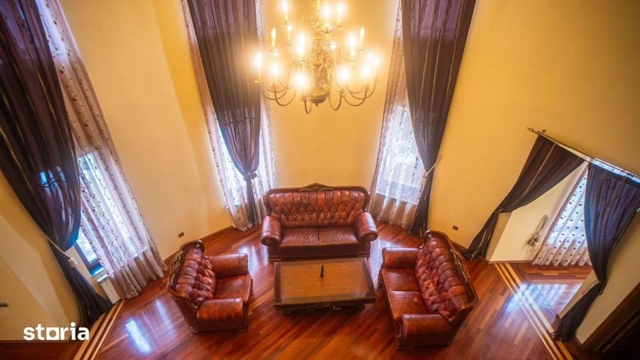 Casă cu Teren 3500 Mp în Central