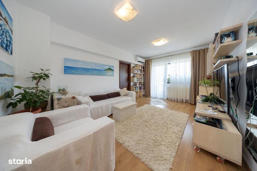 Apartament cu 3 camere semidecomandat în Central