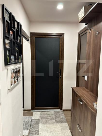 Apartament cu 3 camere decomandat, mobilat în Central