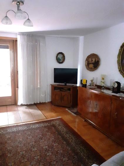 Casă cu 6 camere în Șagului