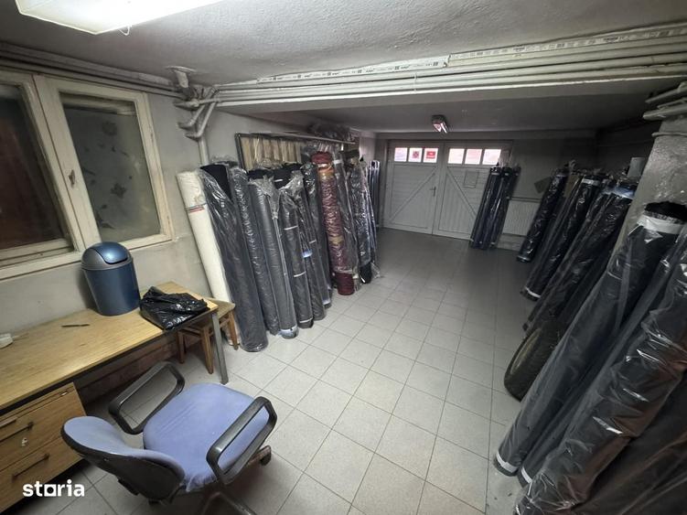 Casă cu 4 camere decomandat în Central